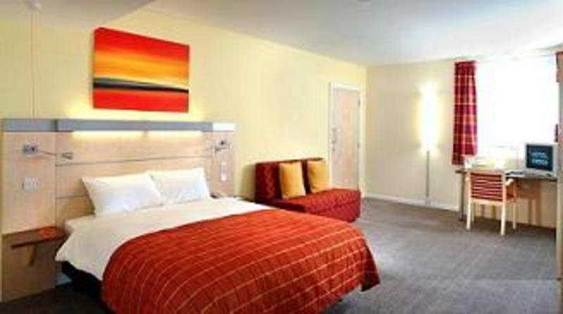 Hotel Express Dublin-airport By Ihg 3*