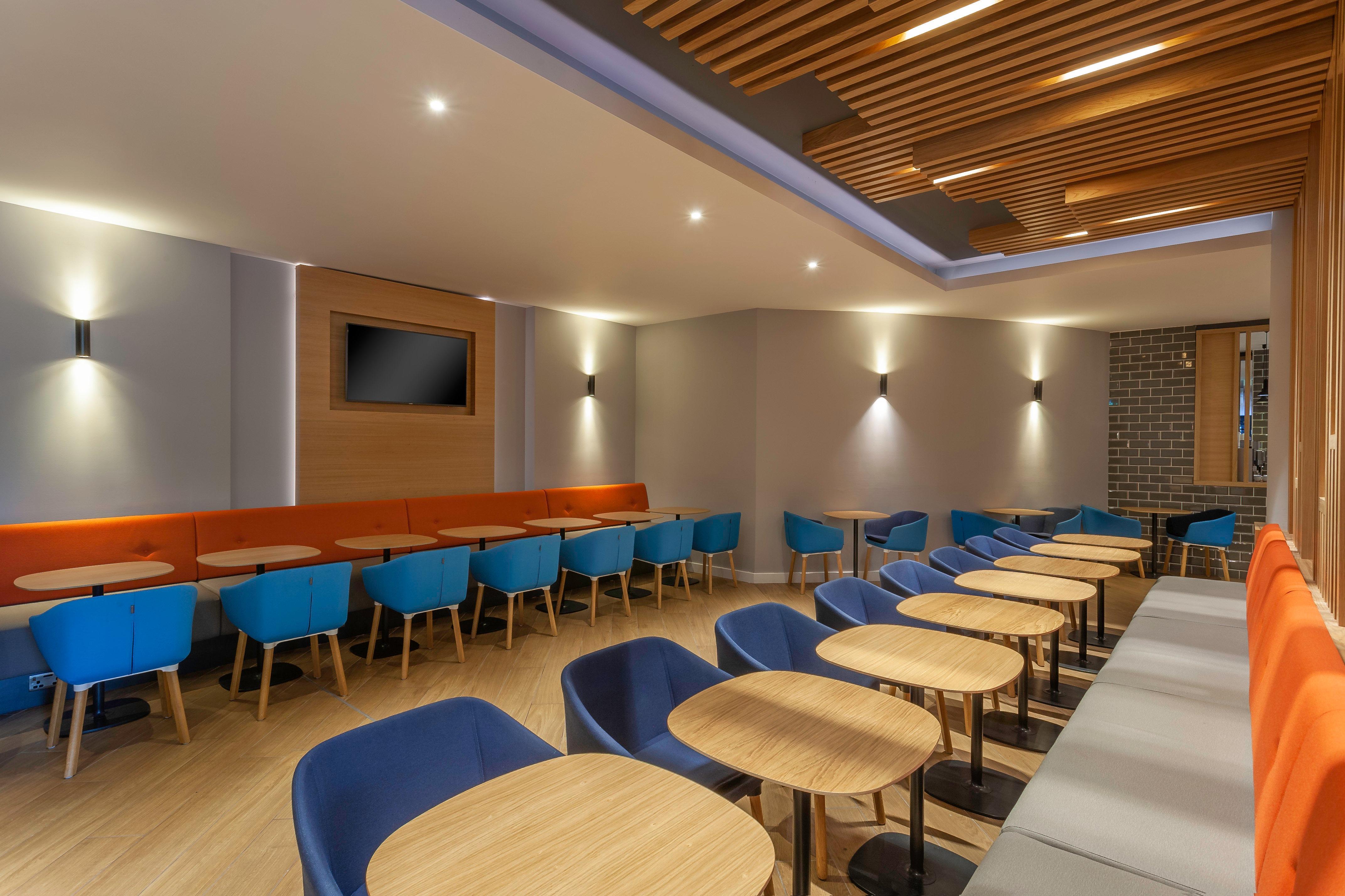 Express Dublin-airport By Ihg 3*