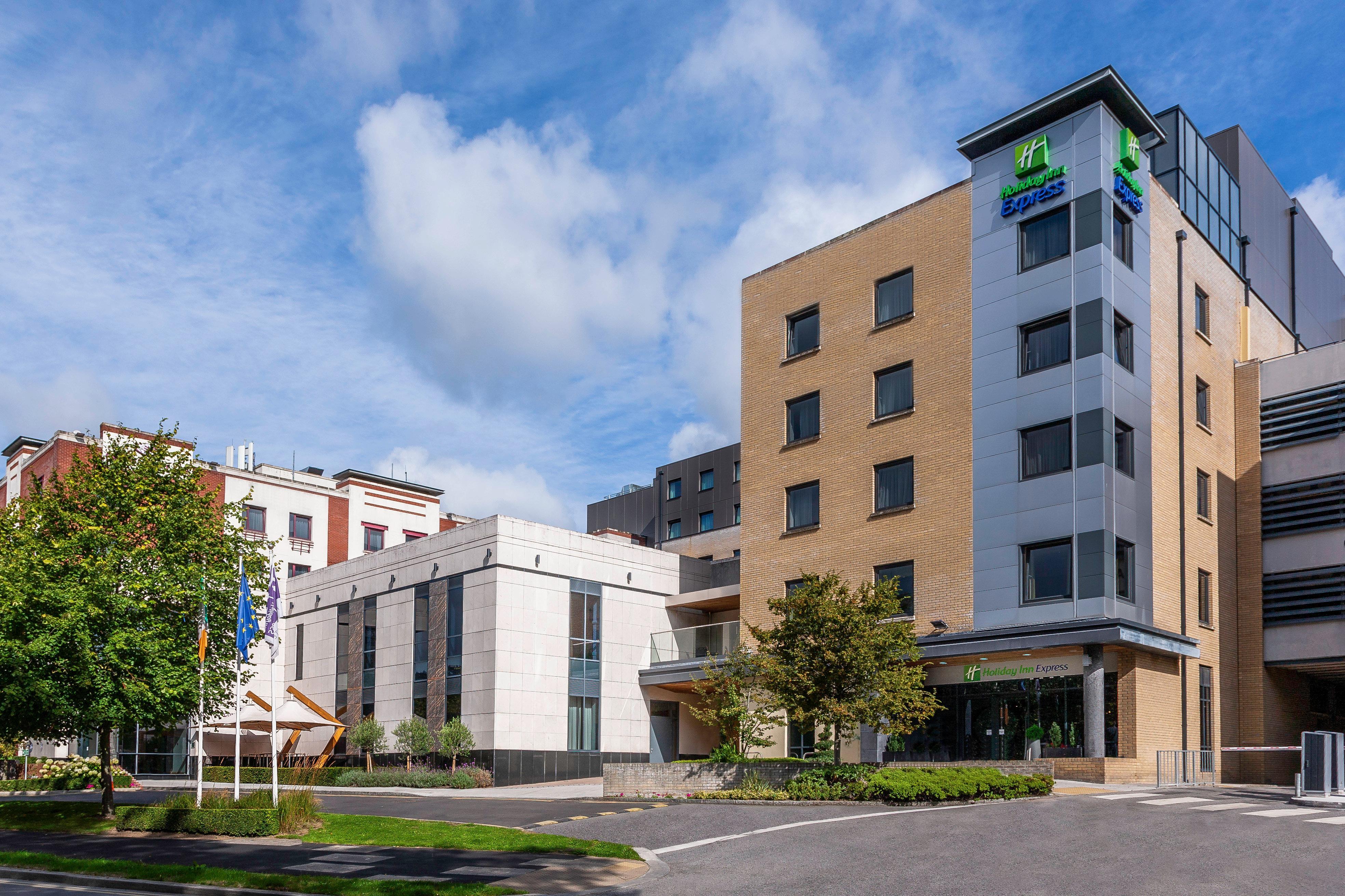 Express Dublin-airport By Ihg Hotel 3*